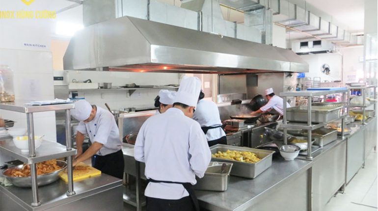 Ti&#234;u chuẩn bếp kh&#225;ch sạn
