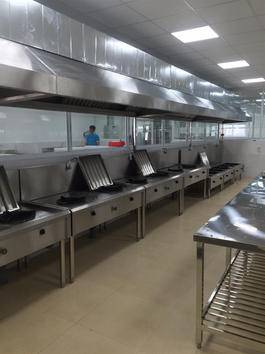 Mẹo lựa chọn thiết bị bếp inox cho bếp công nghiệp