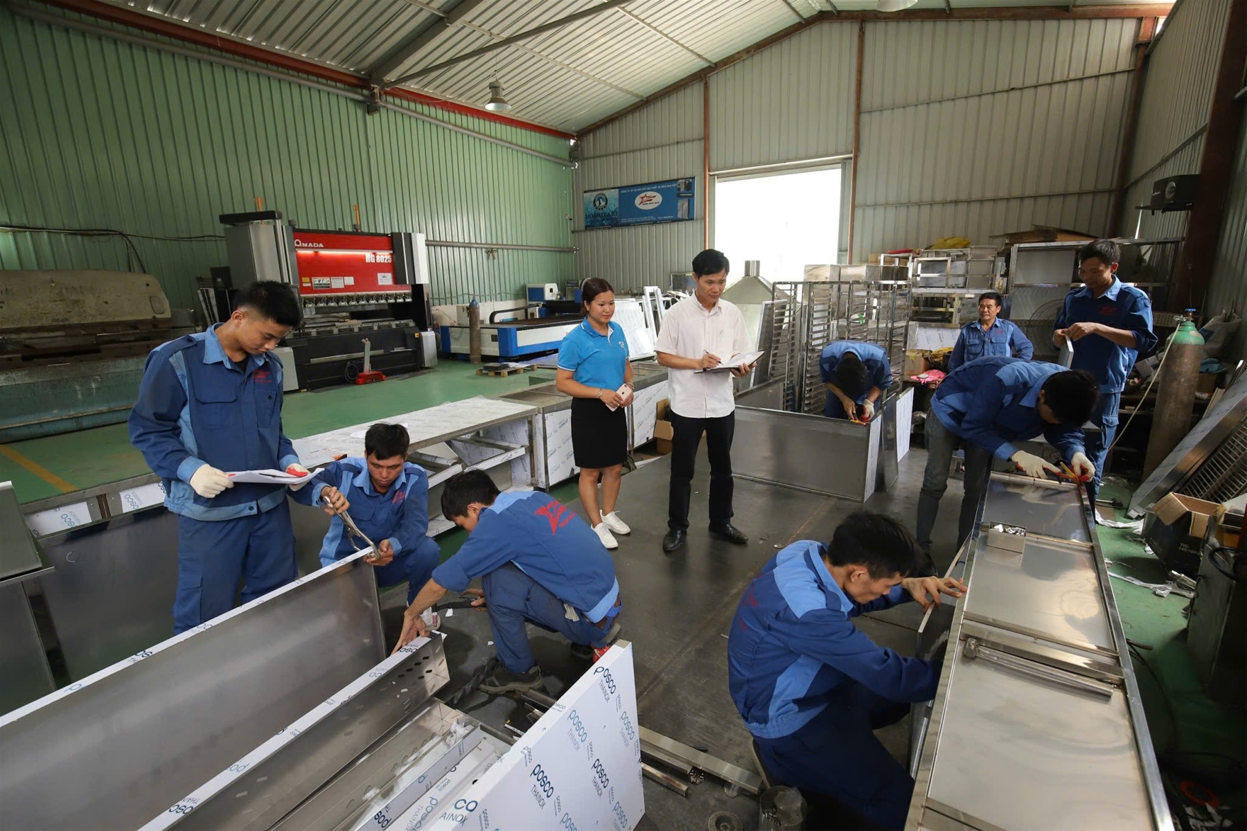 Năm Sao Việt Ra Mắt Dịch Vụ Gia C&#244;ng Th&#249;ng Tủ Bếp Inox Gi&#225; Xưởng
